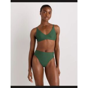 Quince Italian V Bikini Top Medium Palm Goldtone Hardware Adjustable Straps NWT
